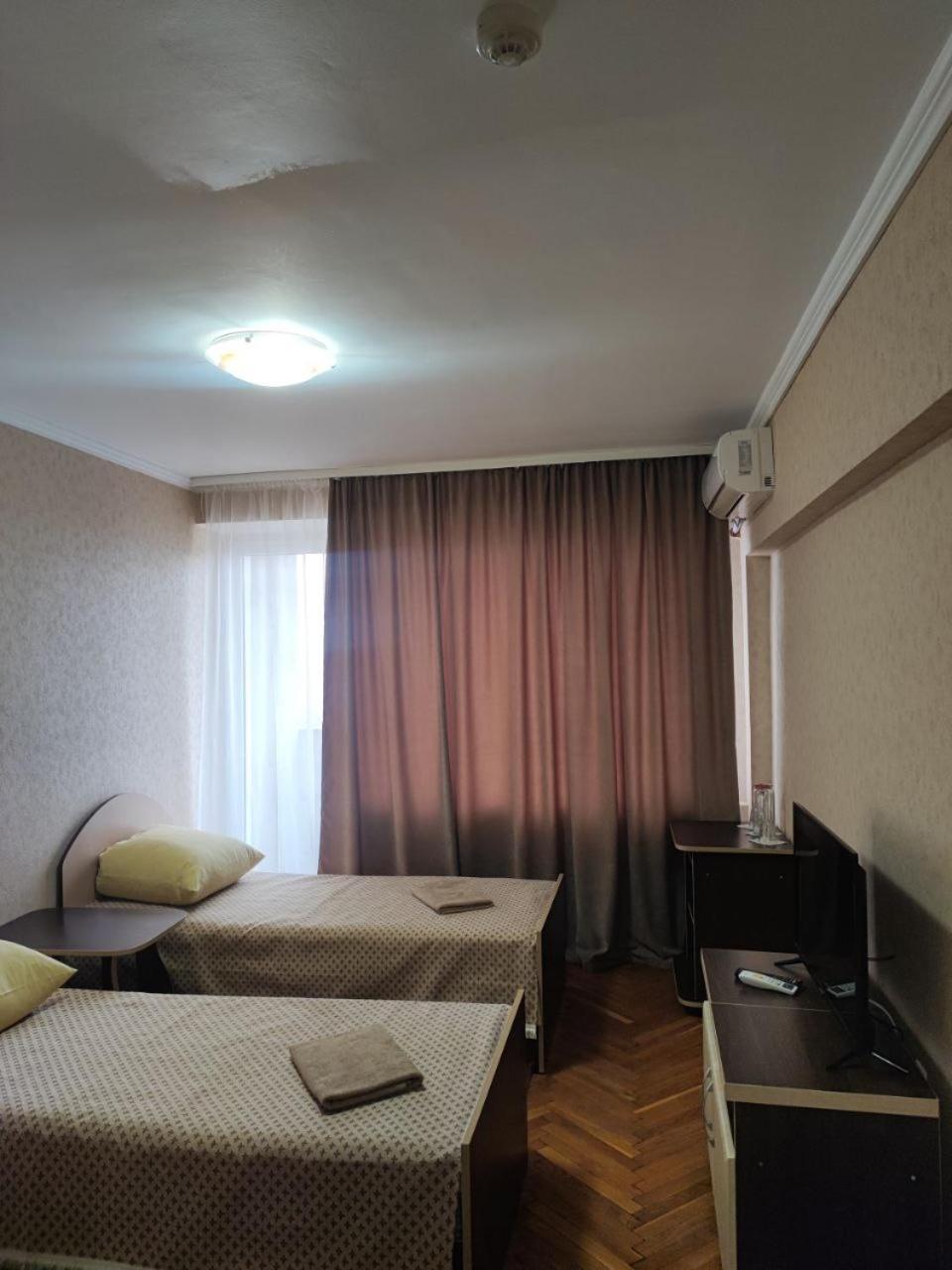 Hotel Prietenia Bender Eksteriør billede